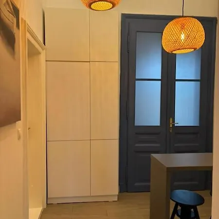 Apartment Joy Prefectura 16